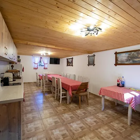 детелина - лина Villa Sapareva Banya