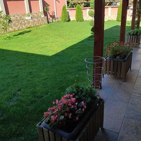 Villa детелина - лина