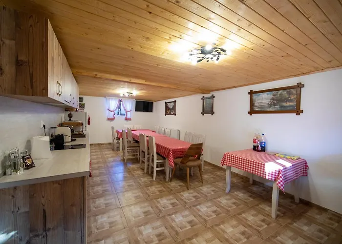 детелина - лина Луксозна вила Сапарева Баня