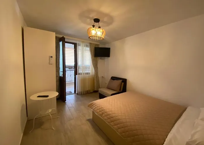 детелина - лина *