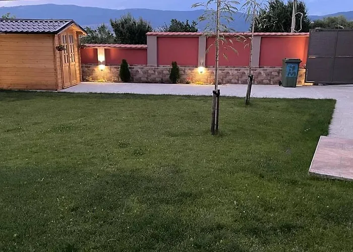 детелина - лина Луксозна вила