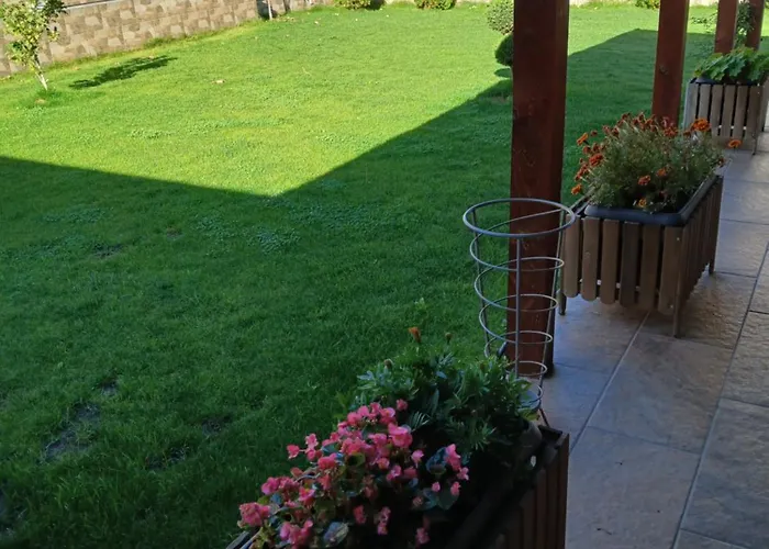 Луксозна вила детелина - лина